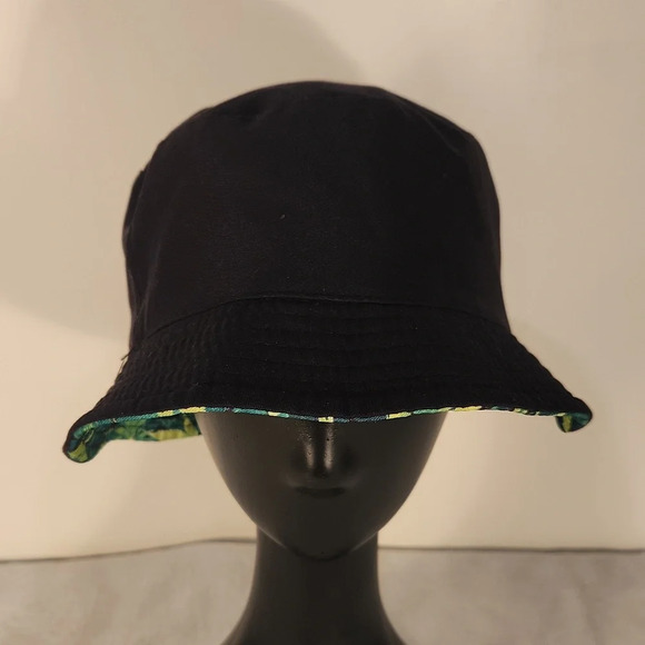 Reversible cannabis bucket hat unisex - Picture 1 of 4
